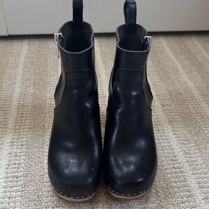 Swedish Hasbeens Black Leather Ankle Boots - Size 39